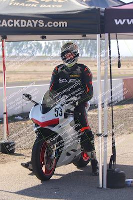 media/Nov-03-2025-Lets Ride (Mon) [[4d74c1c4d3]]/C Group/Grid/